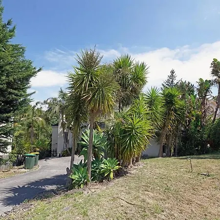Charming 6 Brm Villa In Melbourne Mullum Mullum Precinct Doncaster East Exterior photo