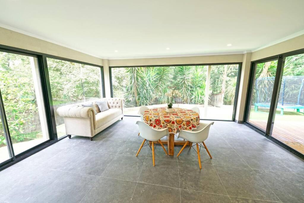 Villa Charming 6 Brm In Melbourne Mullum Mullum Precinct *
