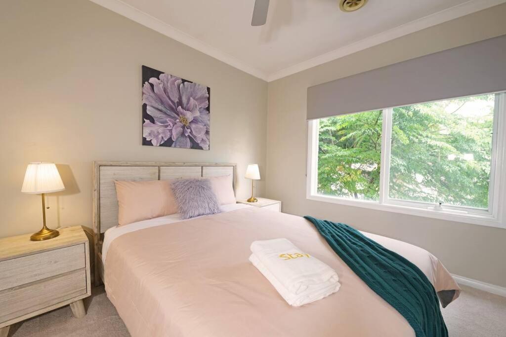 Charming 6 Brm In Melbourne Mullum Mullum Precinct Villa